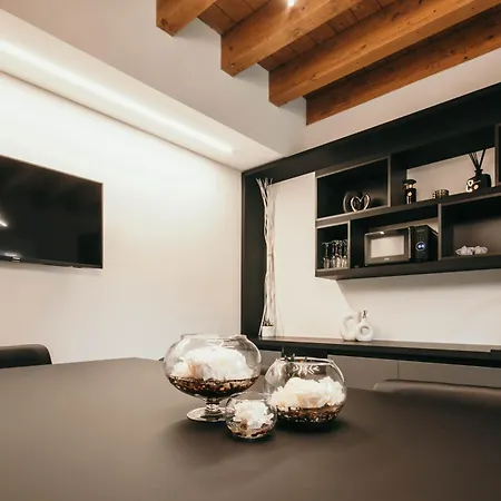 招待所 Gio Leo 莱萨