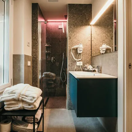 招待所 Gio Leo 3*