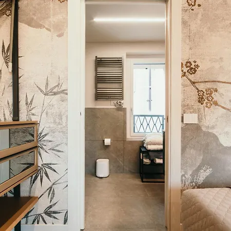 Gio Leo Guest house *